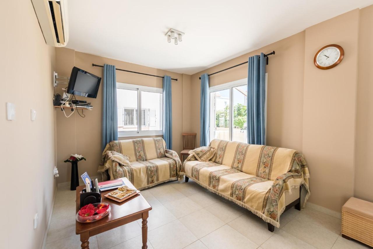 Villa Marina Ayia Napa Bagian luar foto