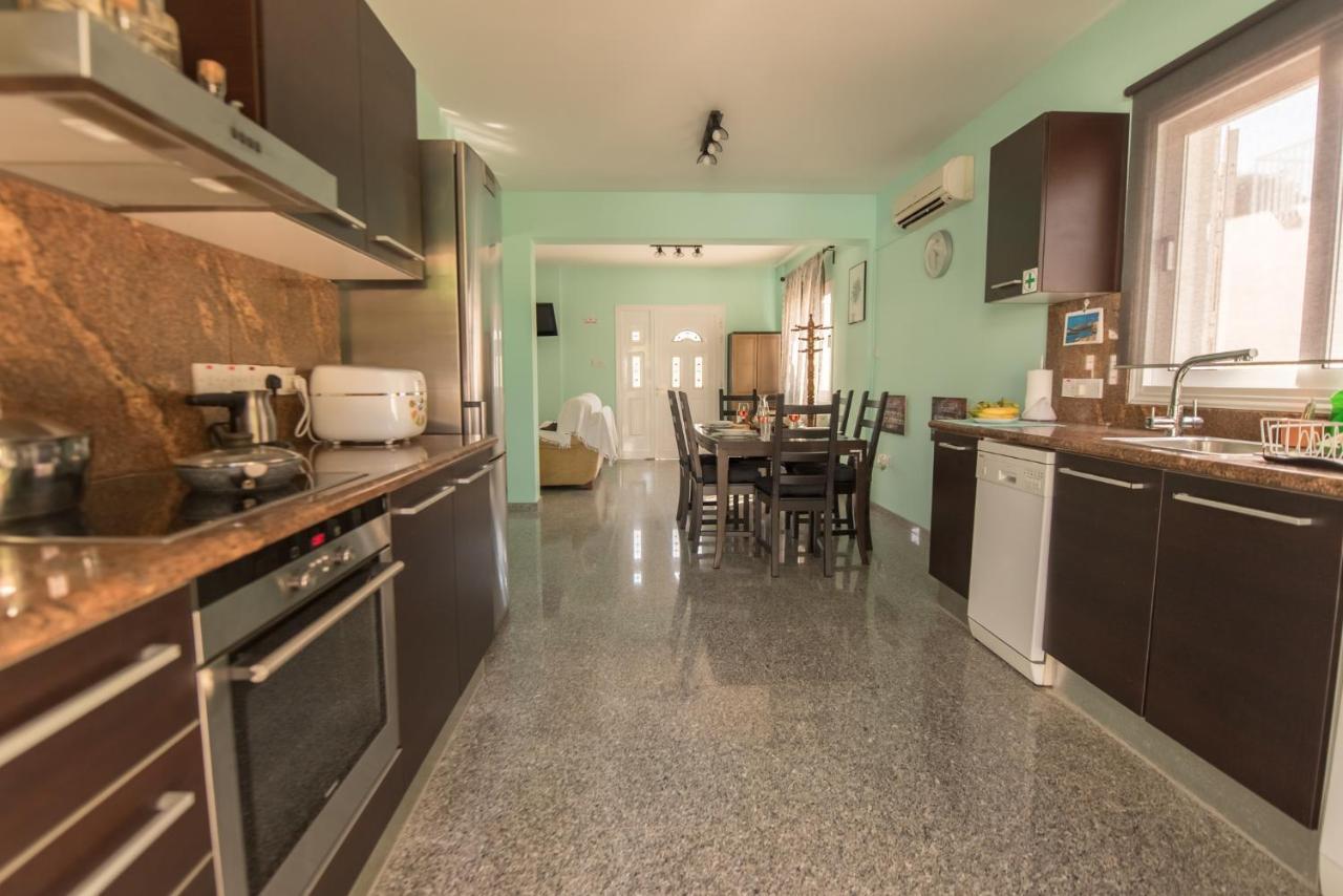 Villa Marina Ayia Napa Bagian luar foto